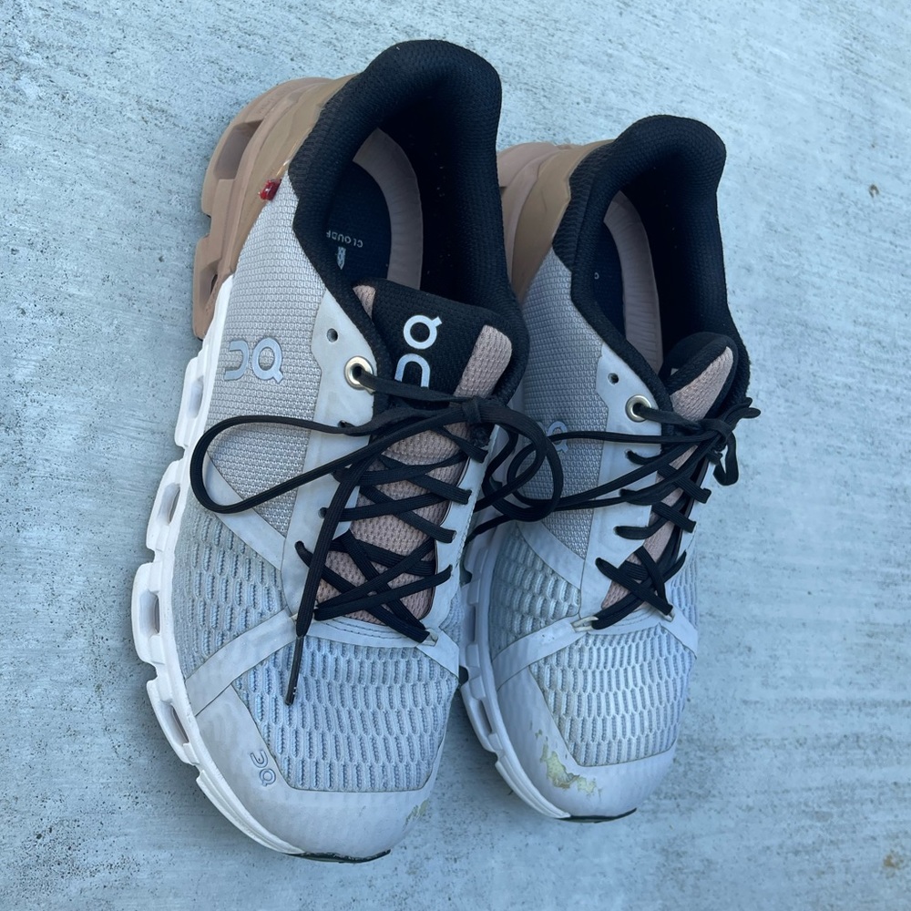 On cloud Cloudflyer Glacier/Rosebrown Womens Size 7